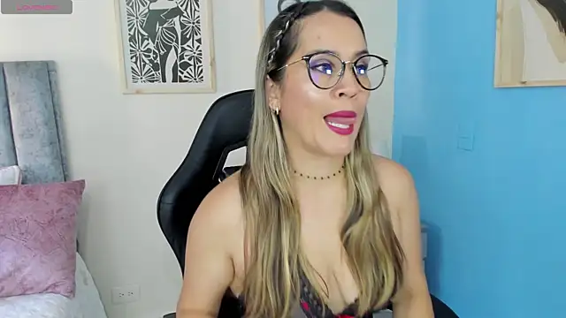 Snapshot of sugar_milff chatting on 2, 7, 2026 sugar milff online show from 2, 7, 2026