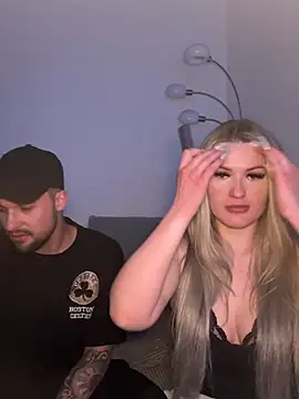 SexyCouple1910 online show from 22, 4, 2026