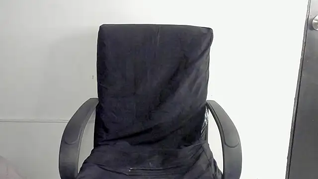 lolabunnysc online show from 6, 5, 2026