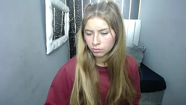 Snapshot of nancy_blonde chatting on 27, 4, 2026 nancy blonde online show from 27, 4, 2026