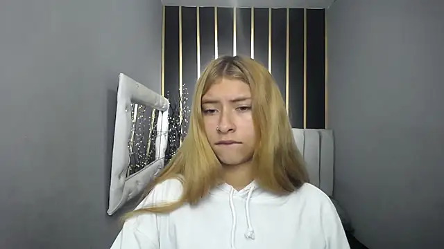 Snapshot of nancy_blonde chatting on 5, 5, 2026 nancy blonde online show from 5, 5, 2026