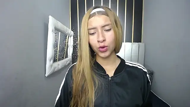 Snapshot of nancy_blonde chatting on 11, 5, 2026 nancy blonde online show from 11, 5, 2026