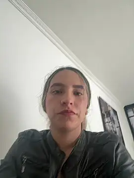 JUANITA07 online show from 19, 4, 2026