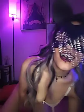 lilianroses online show from 10, 7, 2026