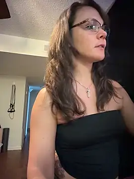 Snapshot of BaileyMFox chatting on 28, 7, 2026 BaileyMFox online show from 28, 7, 2026