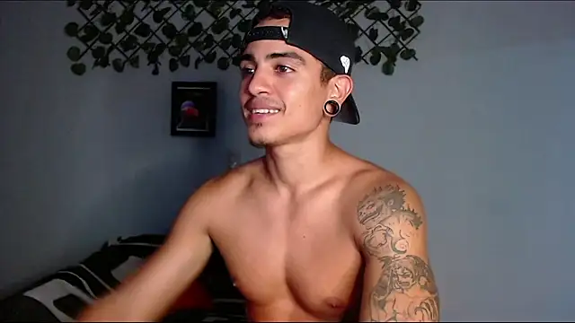 Kizameee  online show from 18, 4, 2026