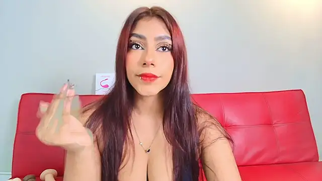SiennaMoore online show from 11, 5, 2026