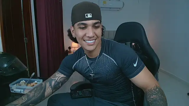 Snapshot of Mrbig_maximo chatting on 27, 6, 2026 Mrbig maximo online show from 27, 6, 2026