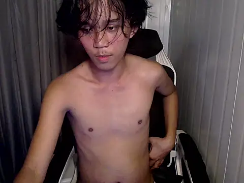 urnaughty paul online show from 13, 5, 2026