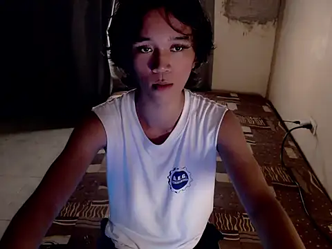 urnaughty paul online show from 20, 5, 2026