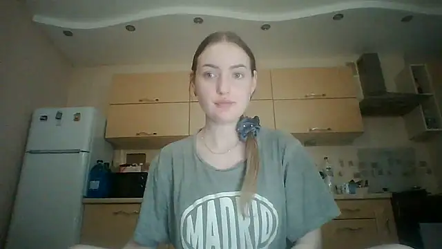 Snapshot of Lisanta chatting on 11, 7, 2026 Lisanta online show from 11, 7, 2026