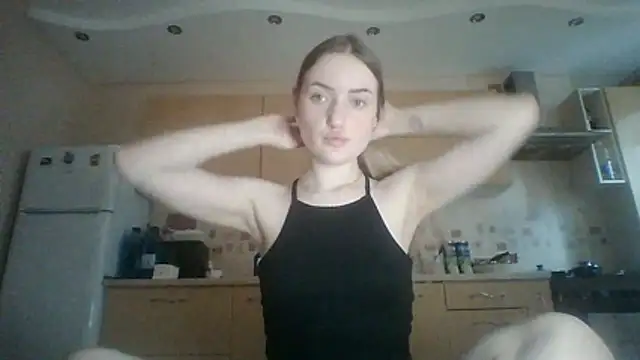Snapshot of Lisanta chatting on 15, 7, 2026 Lisanta online show from 15, 7, 2026