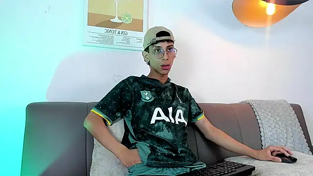 Snapshot of dax_blaze chatting on 8, 5, 2026 dax blaze online show from 8, 5, 2026