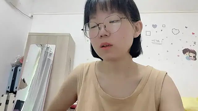 Snapshot of Belle-LL chatting on 30, 4, 2026 Belle-LL online show from 30, 4, 2026