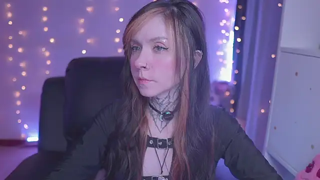 Snapshot of -VKatt chatting on 22, 5, 2026 -VKatt online show from 22, 5, 2026