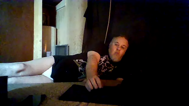 Snapshot of Nightshade1195 chatting on 10, 6, 2026 Nightshade1195 online show from 10, 6, 2026