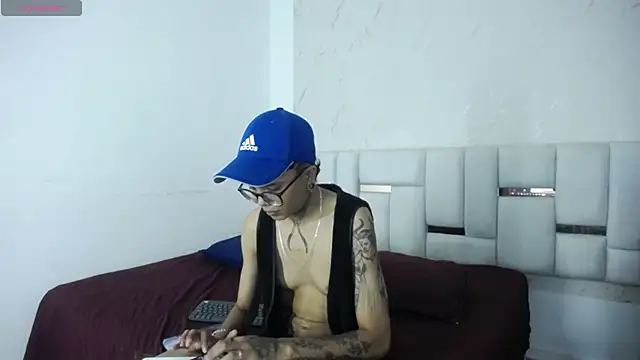 Snapshot of Antony_D_ossa chatting on 2, 6, 2026 Antony D ossa online show from 2, 6, 2026