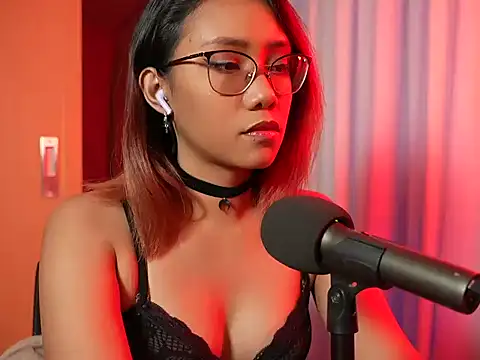 Snapshot of VexaNyx chatting on 9, 6, 2026 VexaNyx online show from 9, 6, 2026