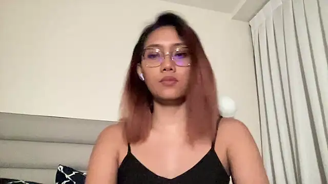 Snapshot of VexaNyx chatting on 5, 7, 2026 VexaNyx online show from 5, 7, 2026