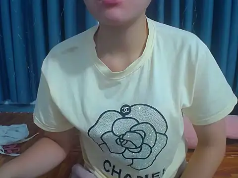 Snapshot of Mimi_200 chatting on 19, 5, 2026 Mimi 200 online show from 19, 5, 2026