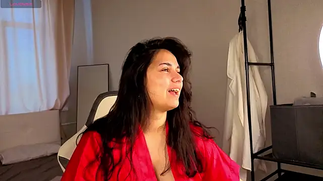 Snapshot of Vivien_Ross chatting on 28, 5, 2026 Vivien Ross online show from 28, 5, 2026