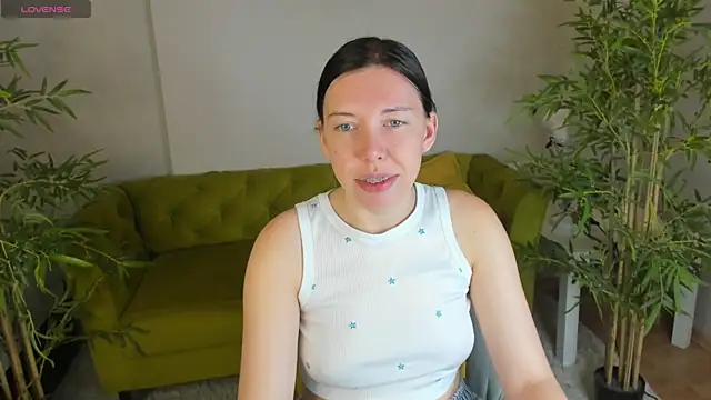 Snapshot of Sandra_Ross chatting on 11, 7, 2026 Sandra Ross online show from 11, 7, 2026