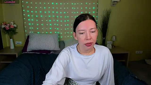 Snapshot of Sandra_Ross chatting on 18, 7, 2026 Sandra Ross online show from 18, 7, 2026