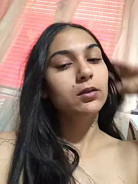 Snapshot of amira1348 chatting on 24, 5, 2026 amira1348 online show from 24, 5, 2026