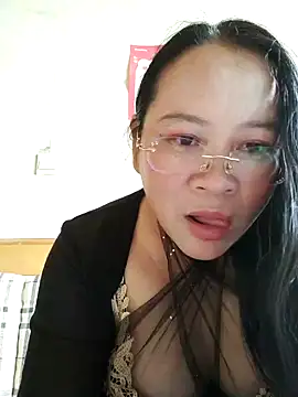 Snapshot of lymm78 chatting on 10, 5, 2026 lymm78 online show from 10, 5, 2026
