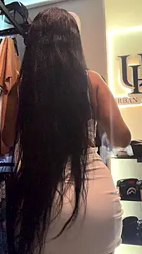 Snapshot of Laia_Hills chatting on 7, 8, 2026 Laia Hills online show from 7, 8, 2026