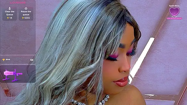 Snapshot of TiannahGlow chatting on 30, 5, 2026 TiannahGlow online show from 30, 5, 2026