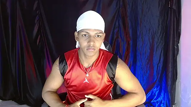 Snapshot of zoriel_bigcock chatting on 11, 6, 2026 zoriel bigcock online show from 11, 6, 2026