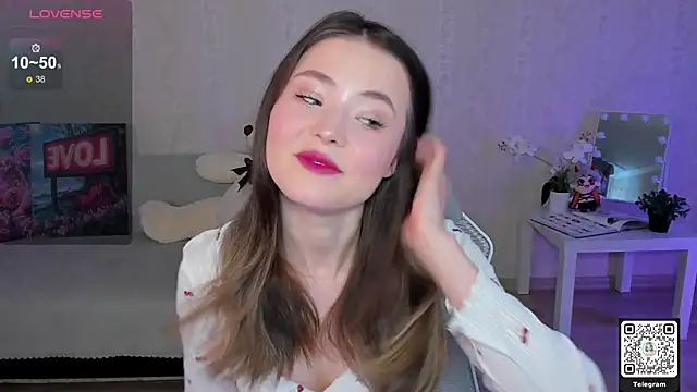 LinnLove online show from 7, 5, 2026