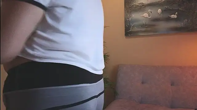 Snapshot of velvetchubby chatting on 24, 4, 2026 velvetchubby online show from 24, 4, 2026