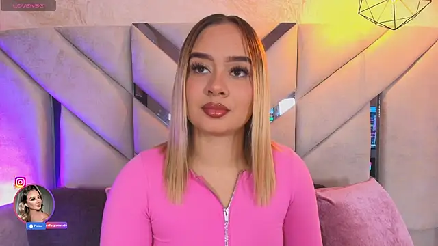 Snapshot of Sofia_pamela_ chatting on 11, 5, 2026 Sofia pamela online show from 11, 5, 2026
