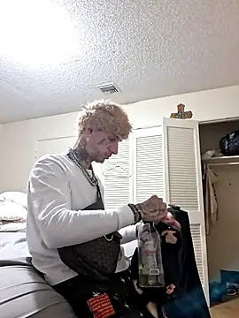 CamsWRLD online show from 15, 7, 2026