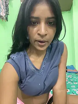 Snapshot of hot-couple-0 chatting on 14, 6, 2026 hot-couple-0 online show from 14, 6, 2026