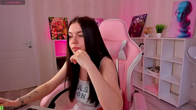 Sandra-Miragee online show from 23, 4, 2026