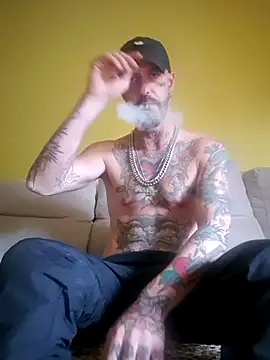 Snapshot of DuroHustler chatting on 2, 5, 2026 DuroHustler online show from 2, 5, 2026