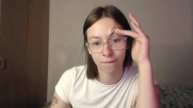 Snapshot of JuicyErika chatting on 6, 6, 2026 JuicyErika online show from 6, 6, 2026