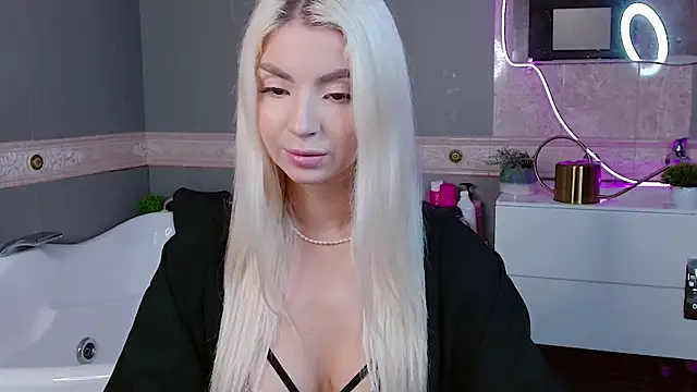 Snapshot of BellaMurre chatting on 19, 5, 2026 BellaMurre online show from 19, 5, 2026