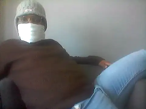 Snapshot of LunjeSA chatting on 11, 5, 2026 LunjeSA online show from 11, 5, 2026