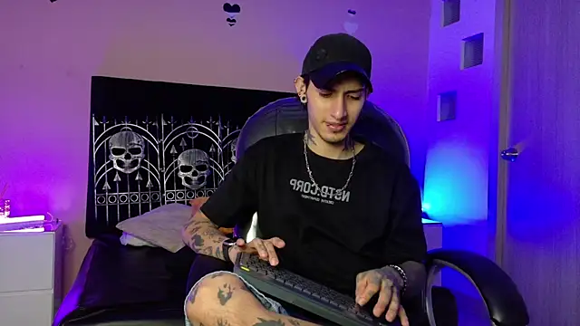 Vergil Noir  online show from 4, 6, 2026