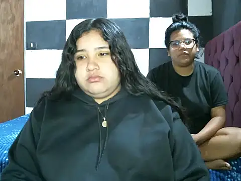 Snapshot of Valery-Khloe chatting on 1, 8, 2026 Valery-Khloe online show from 1, 8, 2026