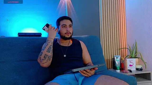 Snapshot of Marcus_Aress chatting on 6, 5, 2026 Marcus Aress online show from 6, 5, 2026