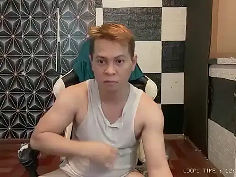 Snapshot of FuckMeeGUYS chatting on 25, 5, 2026 FuckMeeGUYS online show from 25, 5, 2026