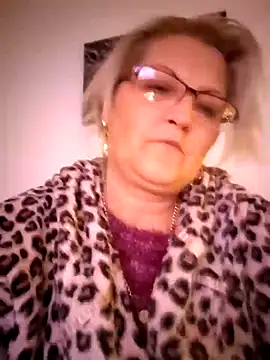 Divineblond online show from 6, 1, 2026