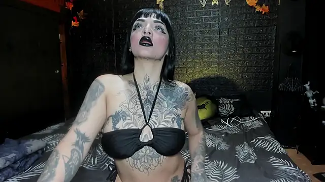 Snapshot of noctara_voss chatting on 1, 7, 2026 noctara voss online show from 1, 7, 2026