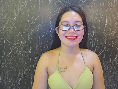 Snapshot of ur_prettychelsie chatting on 26, 4, 2026 ur prettychelsie online show from 26, 4, 2026