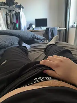 alwayshorny21 online show from 22, 4, 2026